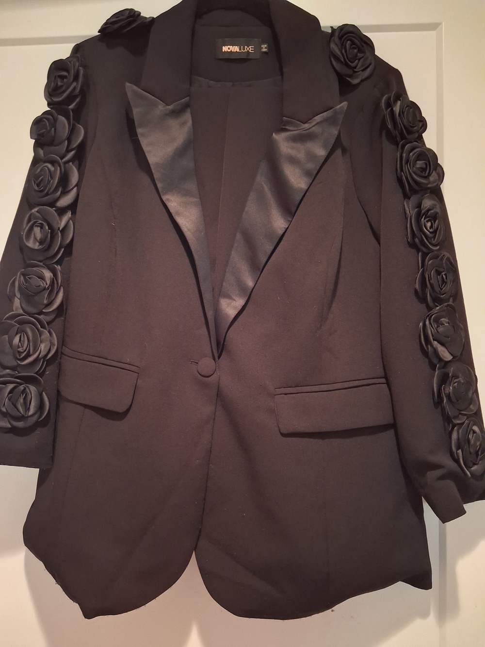 Black Floral-Appliqué Blazer And Pant Suit